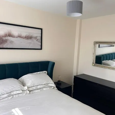 Cosy In The Centre Of Town Appartement Tramore