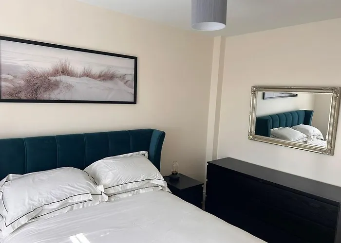 Cosy In The Centre Of Town Апартаменты Трамор